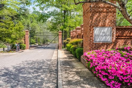 8 Belvedere Dr, Jackson, TN, 38301 | Card Image