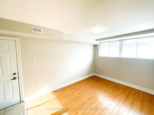 1-62 Murrie St, Etobicoke, ON, M8V1X7 | Card Image