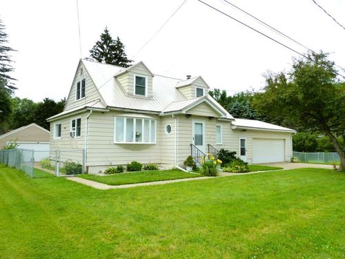 9 N 3rd St, Bradford, PA, 16701-3336 | Card Image