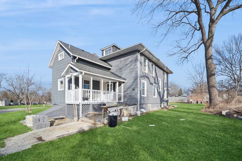 9 Center Rd, Streamwood, IL, 60107-1204 | Card Image