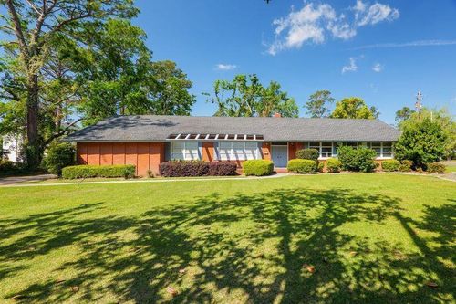 1614 N Patterson St, Valdosta, GA, 31602-3801 | Card Image