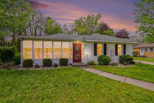 10 Grand Ave, Niles, MI, 49120-3105 | Card Image