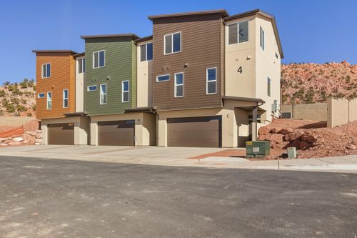 3f-397 E 900 N, Cedar City, UT, 84721-1203 | Card Image