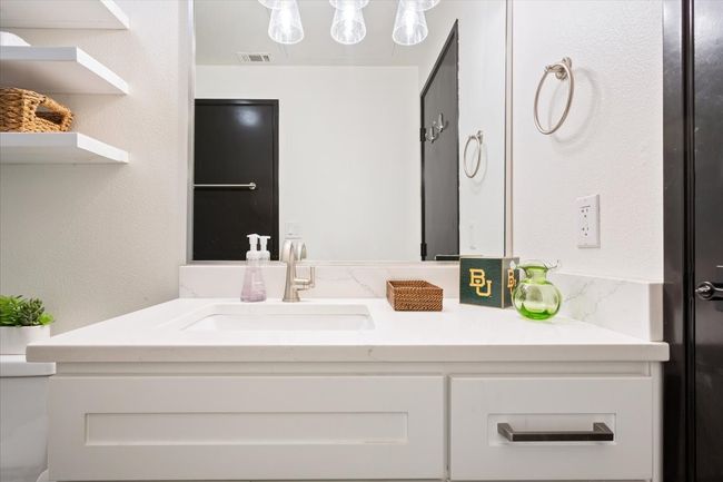 Bathroom with vanity | Image 13