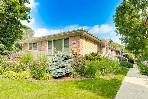 a-1907 Grant St, Evanston, IL, 60201-2536 | Card Image