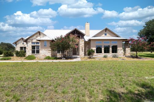 762 Buckskin Trl, Bandera, TX, 78003-5107 | Card Image