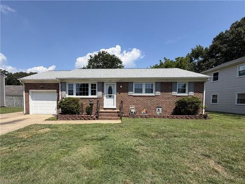 303 Nancy Dr, Hampton, VA, 23669-1811 | Card Image
