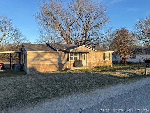 360 1st St, Healdton, OK, 73438-1820 | Card Image
