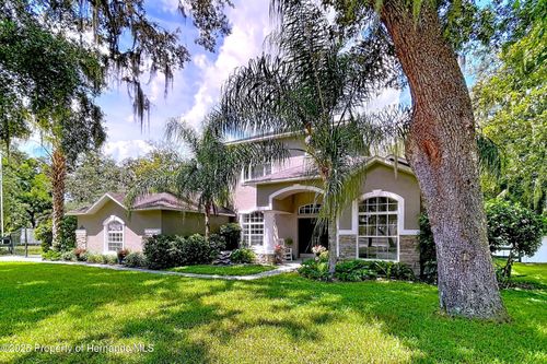 5123 Shorewood Dr, DADE CITY, FL, 33523-8890 | Card Image