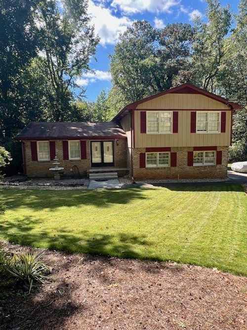 725 Navarre Dr, Stone Mountain, GA, 30087-5120 | Card Image