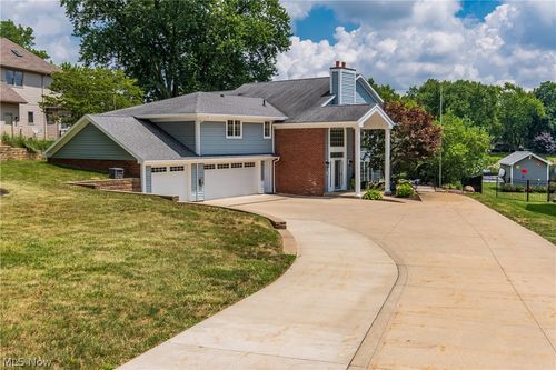5340 West Blvd Nw, Canton, OH, 44718-1422 | Card Image