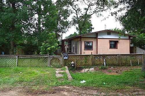 16673 E Ivanhoe, Montgomery, TX, 77316-6726 | Card Image