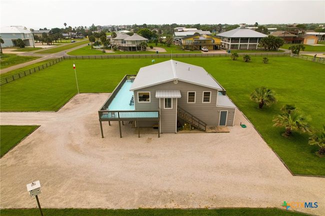 1007 N Washington St, House other with 3 bedrooms, 3 bathrooms and null parking in Port O Connor TX | Image 12