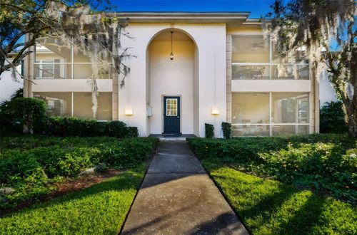 apt-323-3404 Latania Dr, TAMPA, FL, 33618-4749 | Card Image