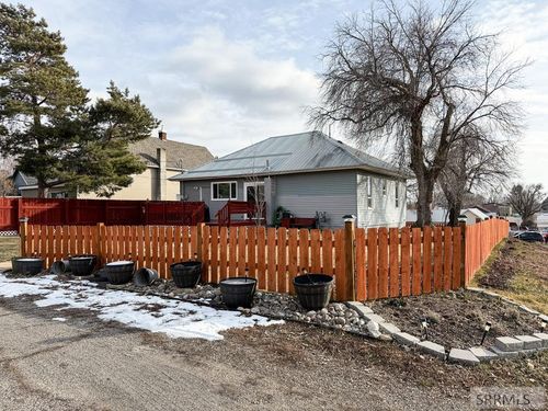 645 W 1st N, Saint Anthony, ID, 83445-1305 | Card Image