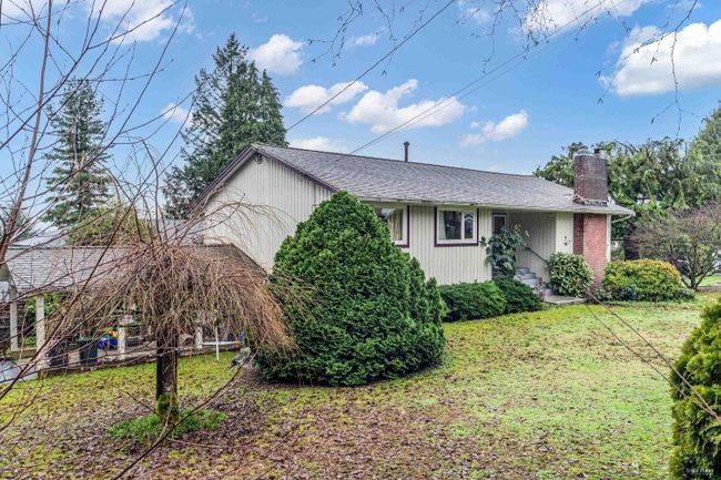 373 Seaforth Crescent, House other with 3 bedrooms, 1 bathrooms and 5 parking in Coquitlam BC | Image 35