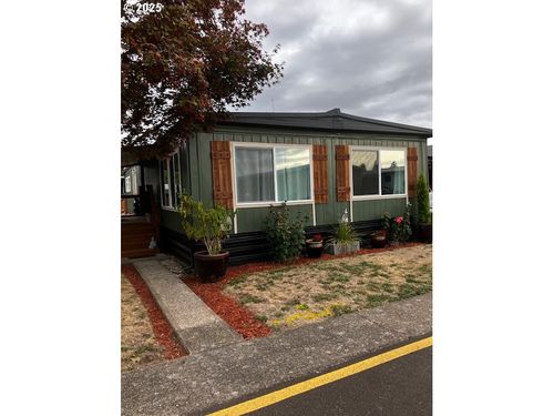 95-2902 E 2nd St, Newberg, OR, 97132-9641 | Card Image