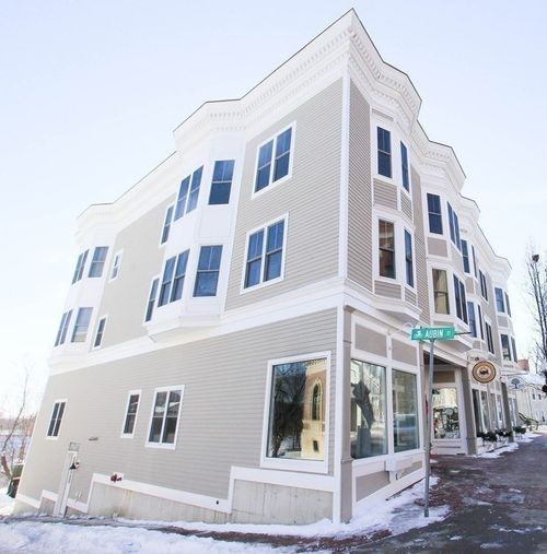 c1-104 Main St, Amesbury, MA, 01913-2809 | Card Image