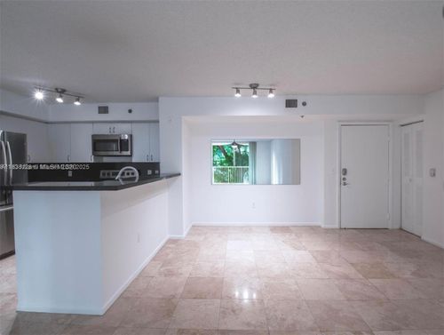 9306-19501 E Country Club Dr, Aventura, FL, 33180-2551 | Card Image