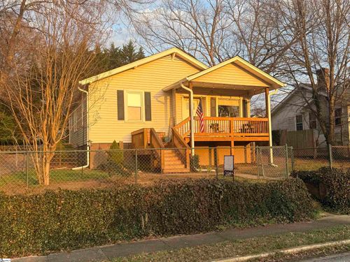 216 Webster St, Slater, SC, 29683-8001 | Card Image