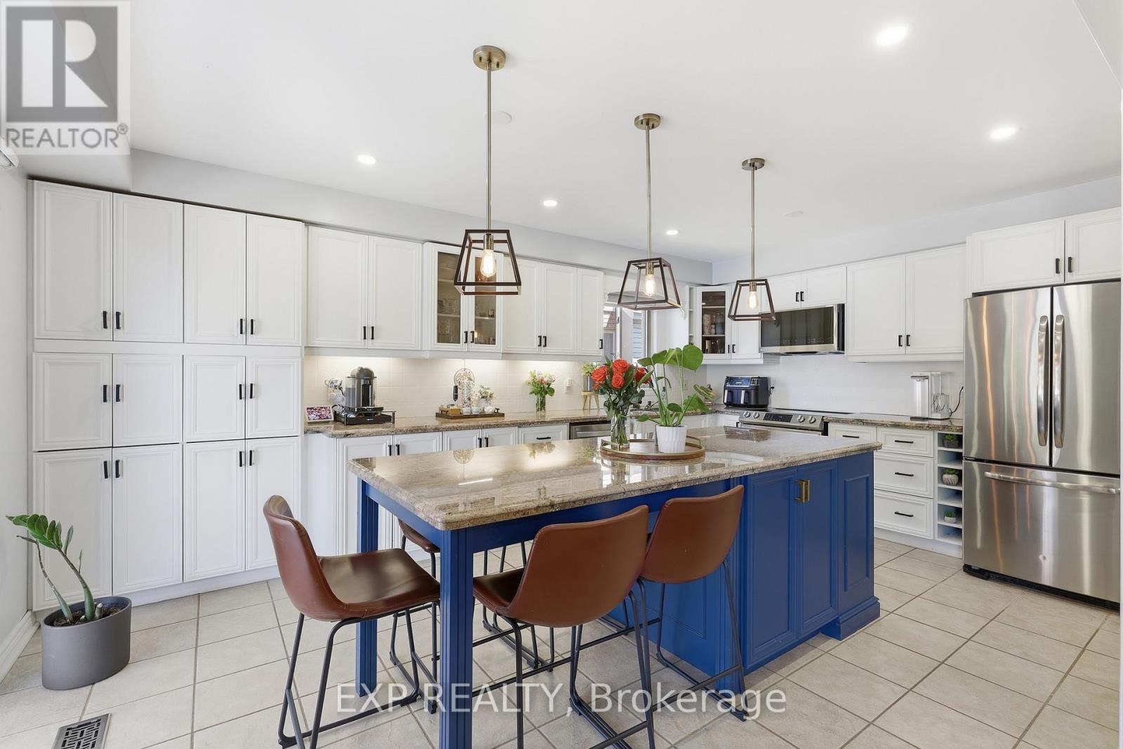 Residential in Hamilton (Binbrook) 3