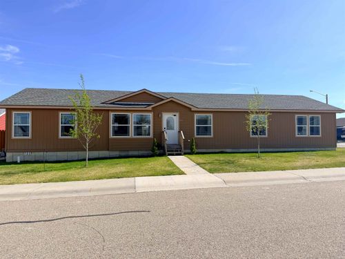 1418 Red Tail Dr, Rock Springs, WY, 82901-5866 | Card Image