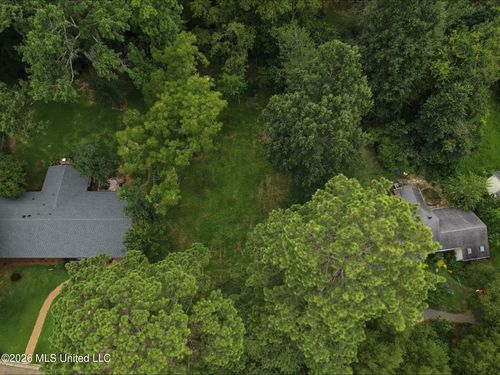 4005 Hawthorne Dr, Jackson, MS, 39206-5833 | Card Image
