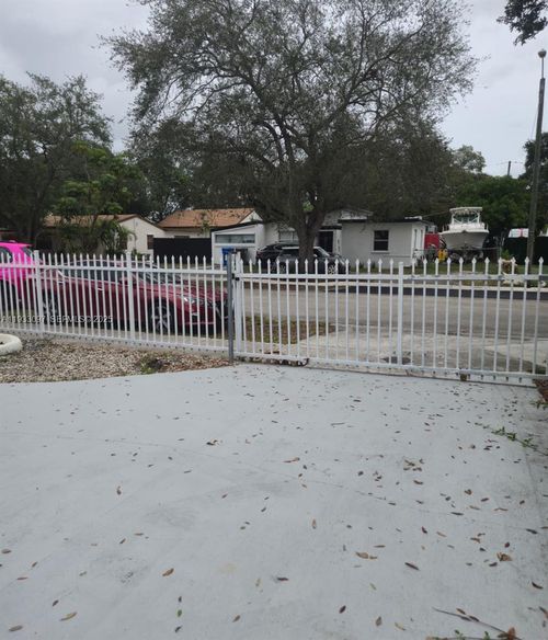 1-38 Edmund Rd, West Park, FL, 33023-5232 | Card Image