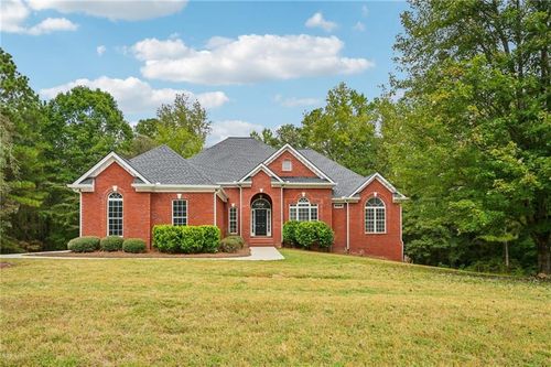 200 Clear Spring Ln, Oxford, GA, 30054-4634 | Card Image