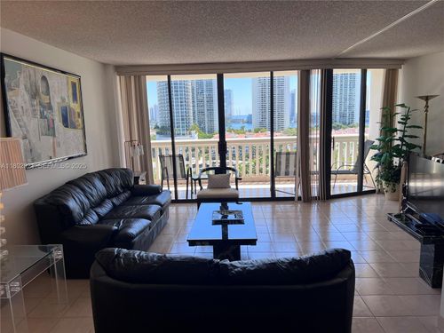 1508-1000 E Island Blvd, Aventura, FL, 33160-4944 | Card Image