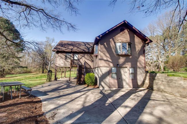 8556 Kee Mac Ln, House other with 2 bedrooms, 2 bathrooms and 3 parking in Alton IL | Image 57