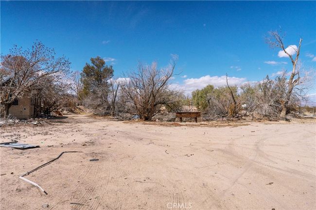 45200 Camelot Drive, House other with 2 bedrooms, 2 bathrooms and 2 parking in Yermo CA | Image 19