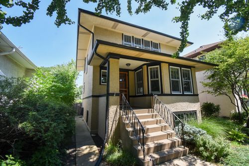 830 N Harvey Ave, Oak Park, IL, 60302-1449 | Card Image