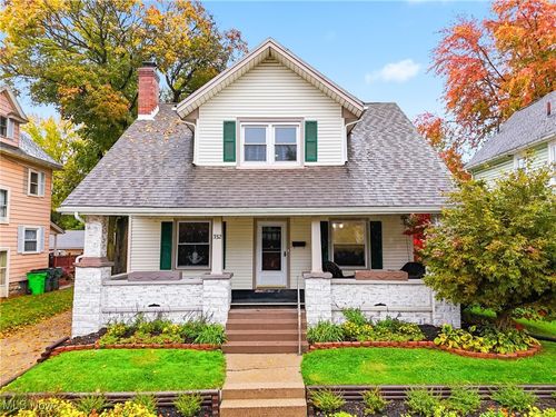 332 N Elm St, Orrville, OH, 44667-1524 | Card Image