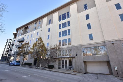 2080 N Commerce St, Milwaukee, WI, 53212-3475 | Card Image