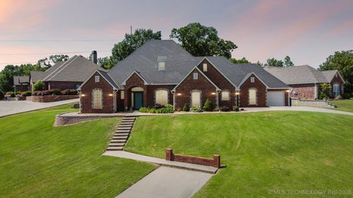 316 E 44th St, Sand Springs, OK, 74063-3168 | Card Image