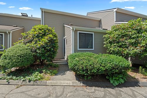 apt-b2-37 Hewitt Rd, Mystic, CT, 06355-3061 | Card Image
