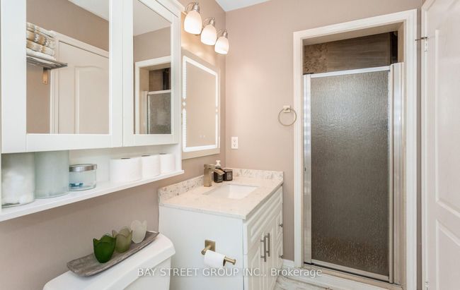4238 Thomas Alton Blvd, House attached with 3 bedrooms, 4 bathrooms and 2 parking in Burlington ON | Image 32
