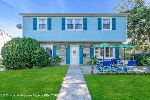 703 N Cornwall Ave, Ventnor City, NJ, 08406-1312 | Card Image