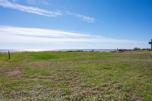 975 Marjorie, Port Bolivar, TX, 77650 | Card Image