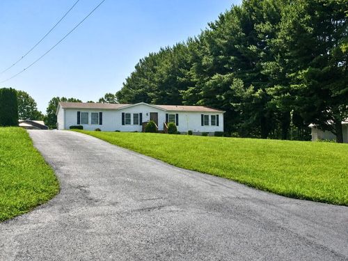 10106 Spring Creek Rd, Cookeville, TN, 38506-7752 | Card Image