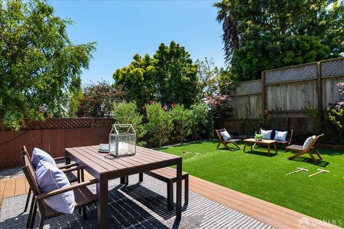147 Stillings Ave, San Francisco, CA, 94131-2823 | Card Image