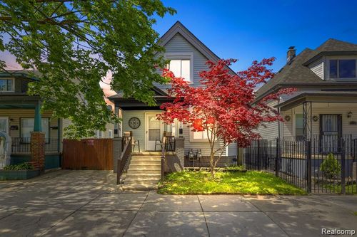 2375 Cabot St, Detroit, MI, 48209-1013 | Card Image