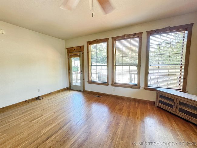 20413 Allen Rd, House other with 2 bedrooms, 2 bathrooms and null parking in Tahlequah OK | Image 26