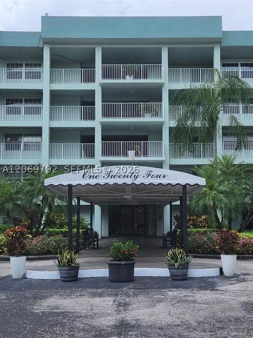 403-806 Cypress Grove Ln, Pompano Beach, FL, 33069-5031 | Card Image