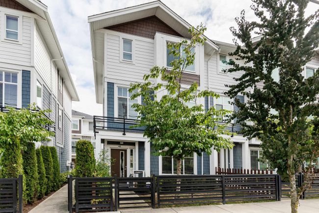 42 - 2528 156 Street, Townhouse with 3 bedrooms, 2 bathrooms and 2 parking in Surrey BC | Image 3