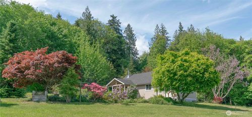 285 Pete Beck Rd, Quilcene, WA, 98376-8546 | Card Image