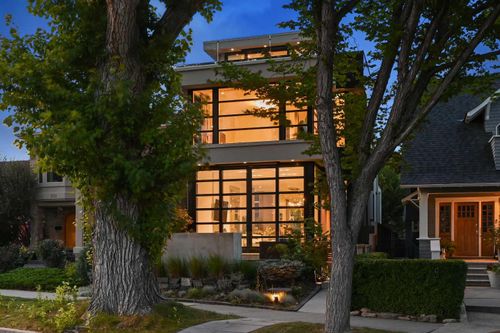 {{alt}} | Card Image