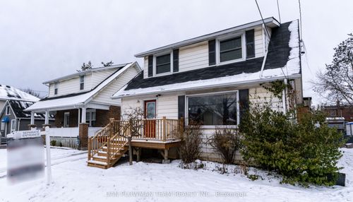 {{alt}} | Card Image