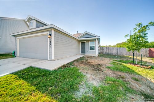 7062 Dominic Vly, San Antonio, TX, 78242-1018 | Card Image